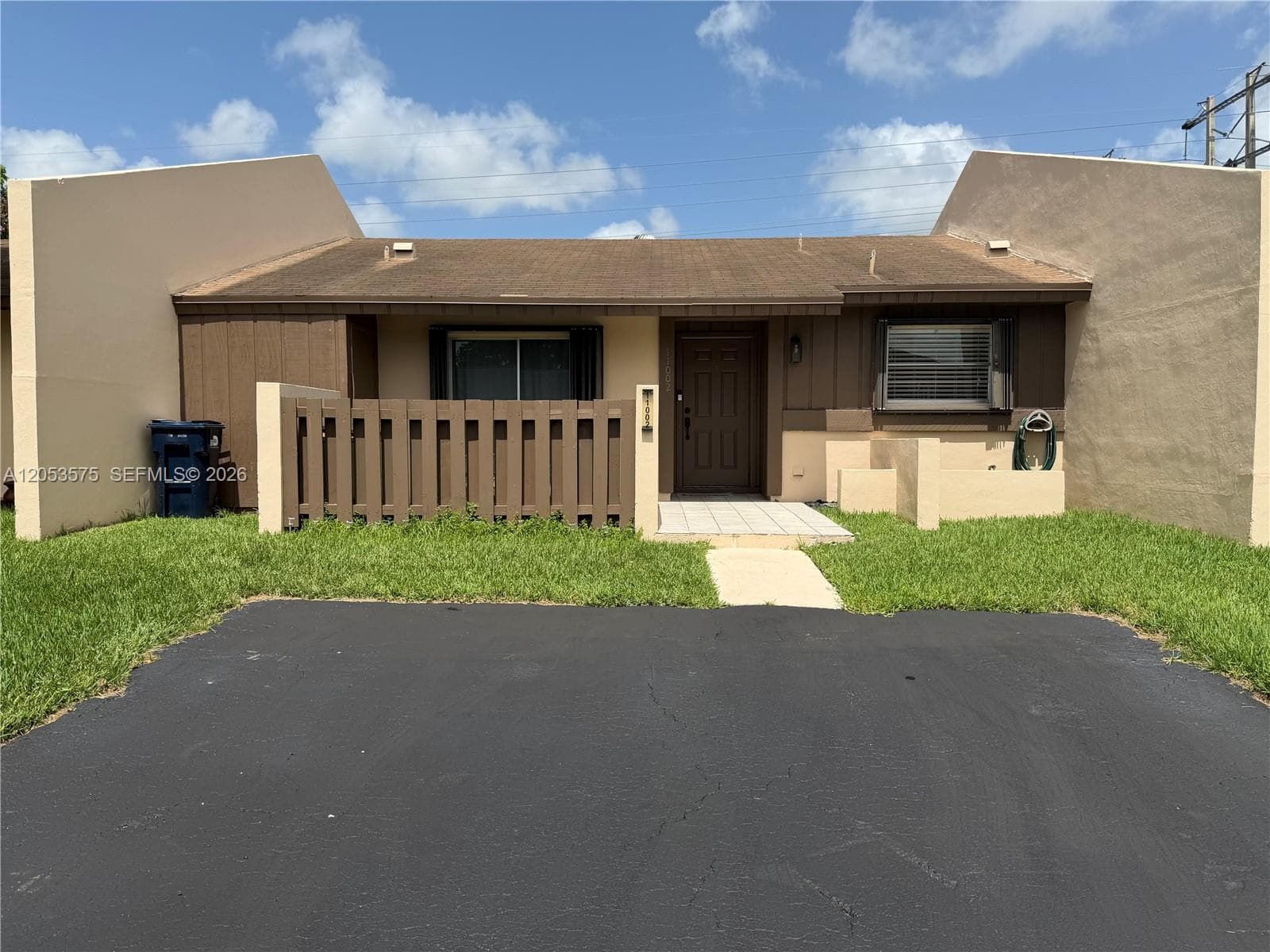 Townhouse at 11002 SW 125th Ct, Miami FL 33186
