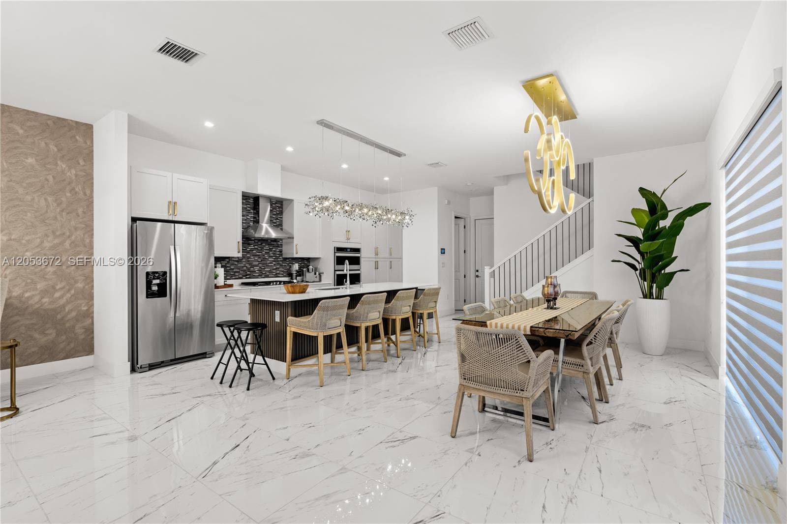 Single Family Residence at 4374 NW 81st Ave, Doral FL 33166