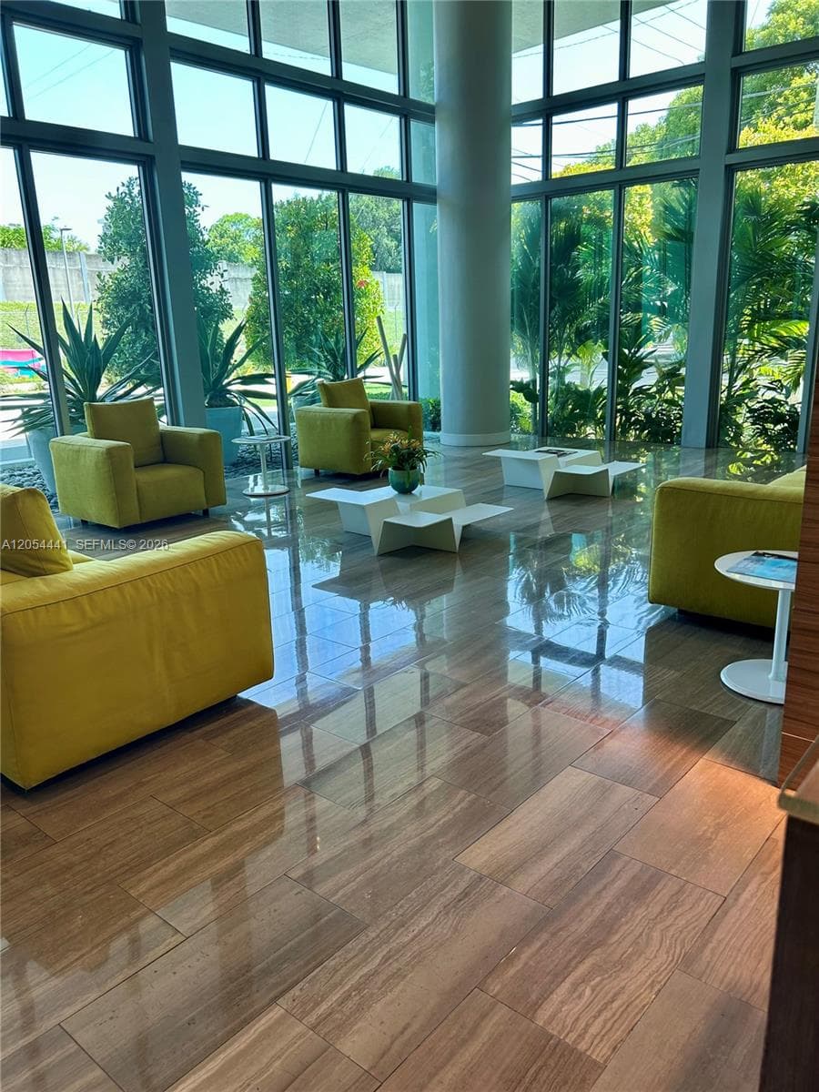 Condominium at 1600 SW 1st Ave # 812, Miami FL 33129