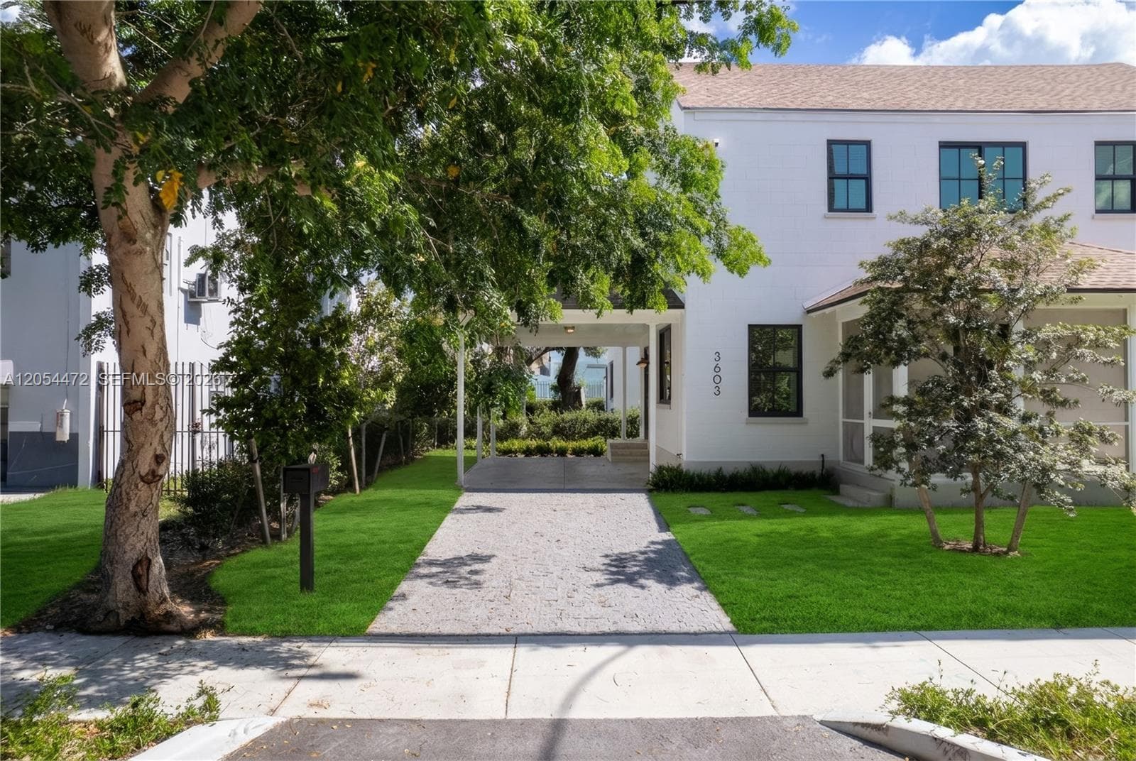 Townhouse at 3603 Thomas Ave, Miami FL 33133