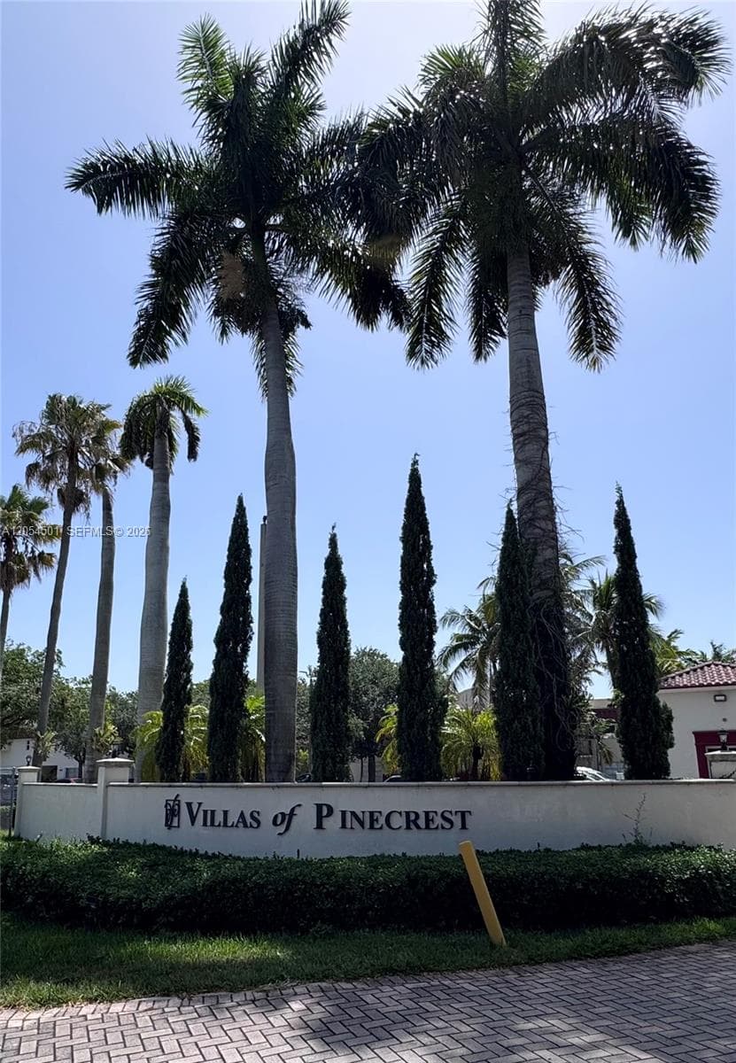 Condominium at 6705 N Kendall Dr # 301, Pinecrest FL 33156