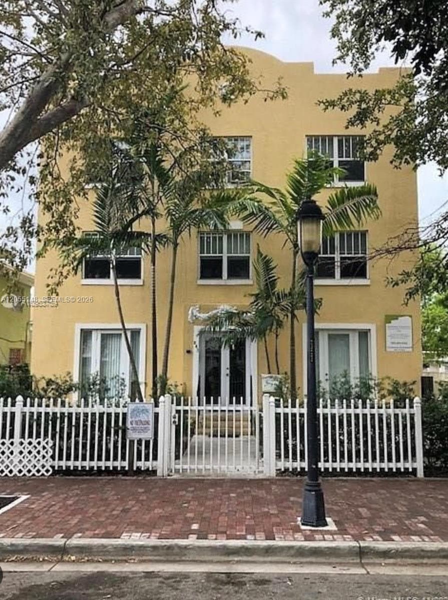 Apartment at 843 SW 13th Ave # 305, Miami FL 33135