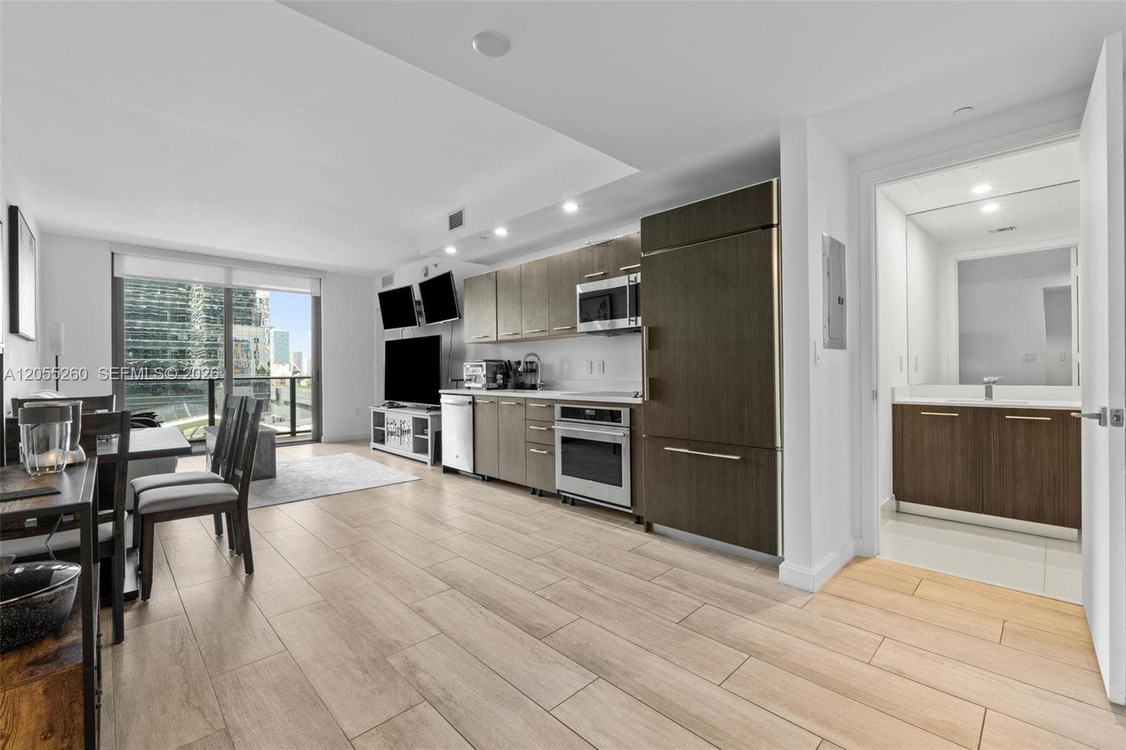 Condominium at 45 SW 9th St # 1109, Miami FL 33130