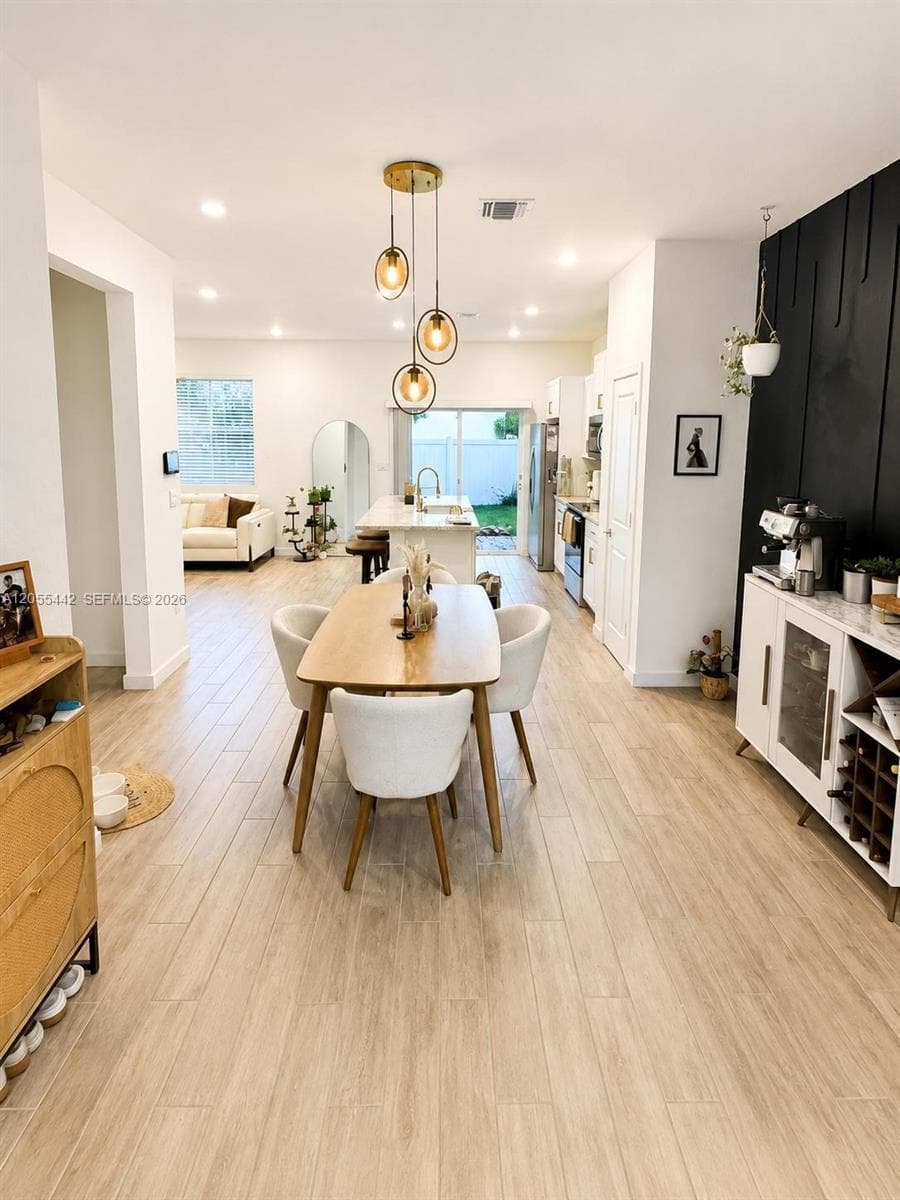 Townhouse at 1680 SE 8th Ave, Homestead FL 33034