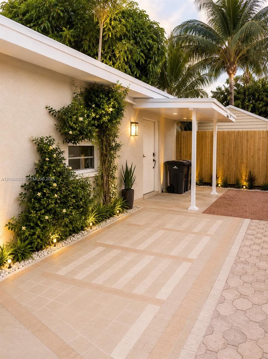 Efficiency at 2021 SW 57th Ct # 1, Miami FL 33155