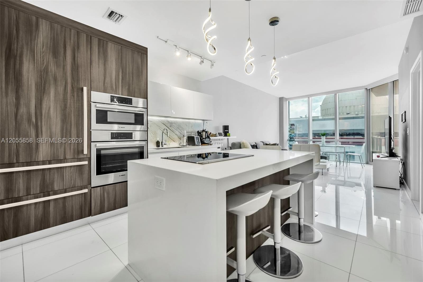 Condominium at 851 NE 1st Ave # 806, Miami FL 33132