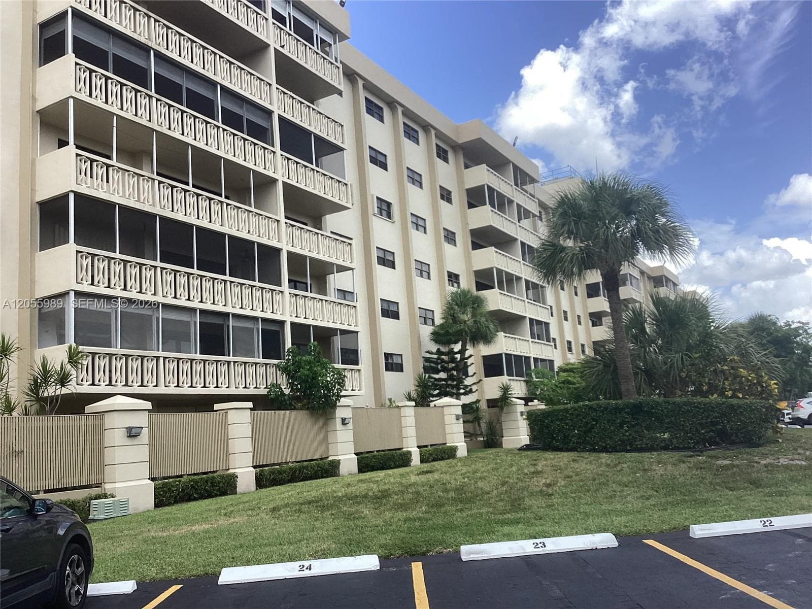 Condominium at 800 NE 195th St # 415, Miami FL 33179