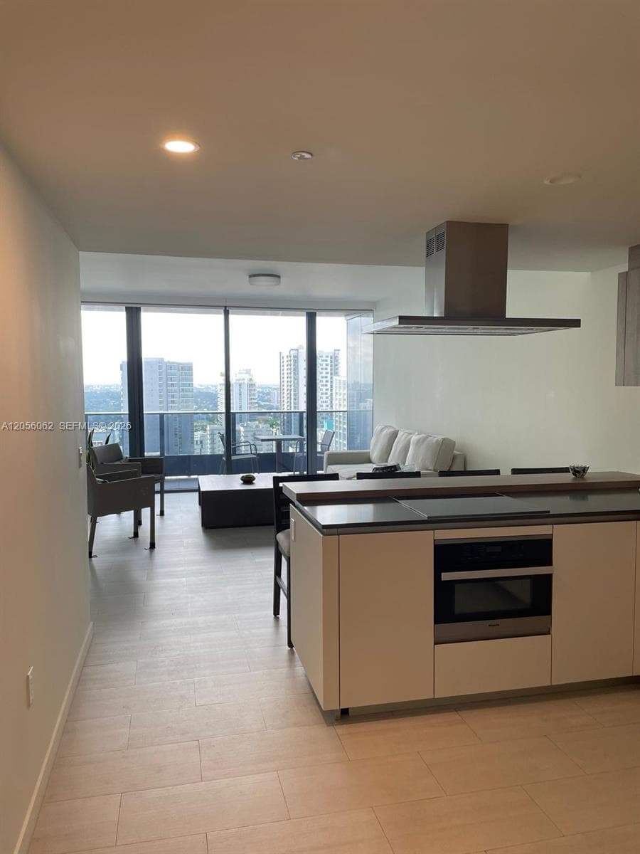 Condominium at 1000 Brickell Plaza # 2404, Miami FL 33131