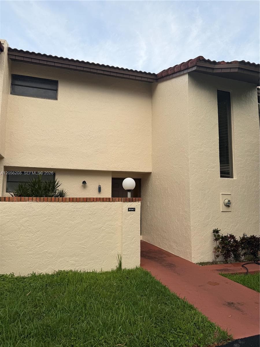 Townhouse at 8947 SW 149th Pl, Miami FL 33196