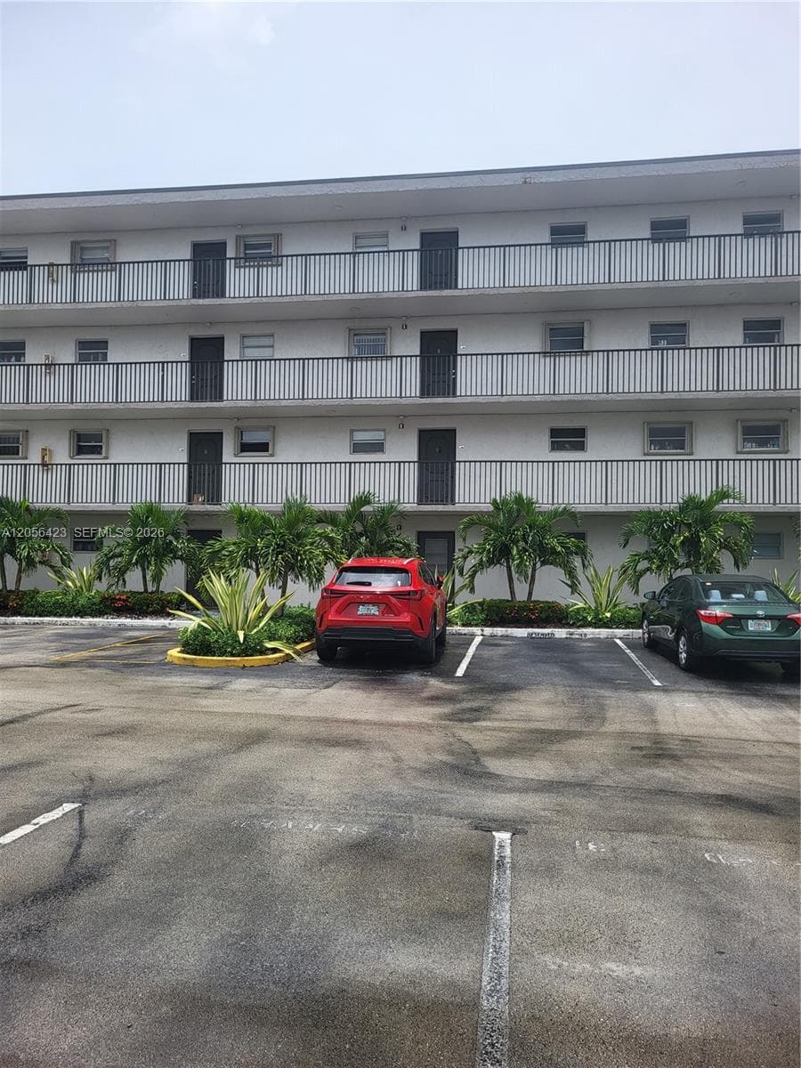 Condominium at 14140 SW 84th St # H, Miami FL 33183