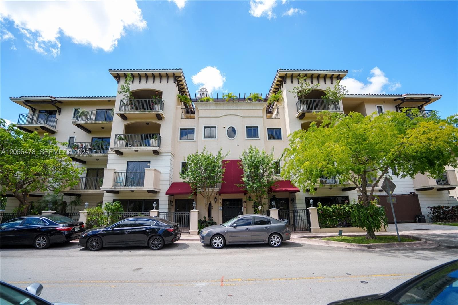 Apartment at 300 Majorca Ave # 404, Coral Gables FL 33134