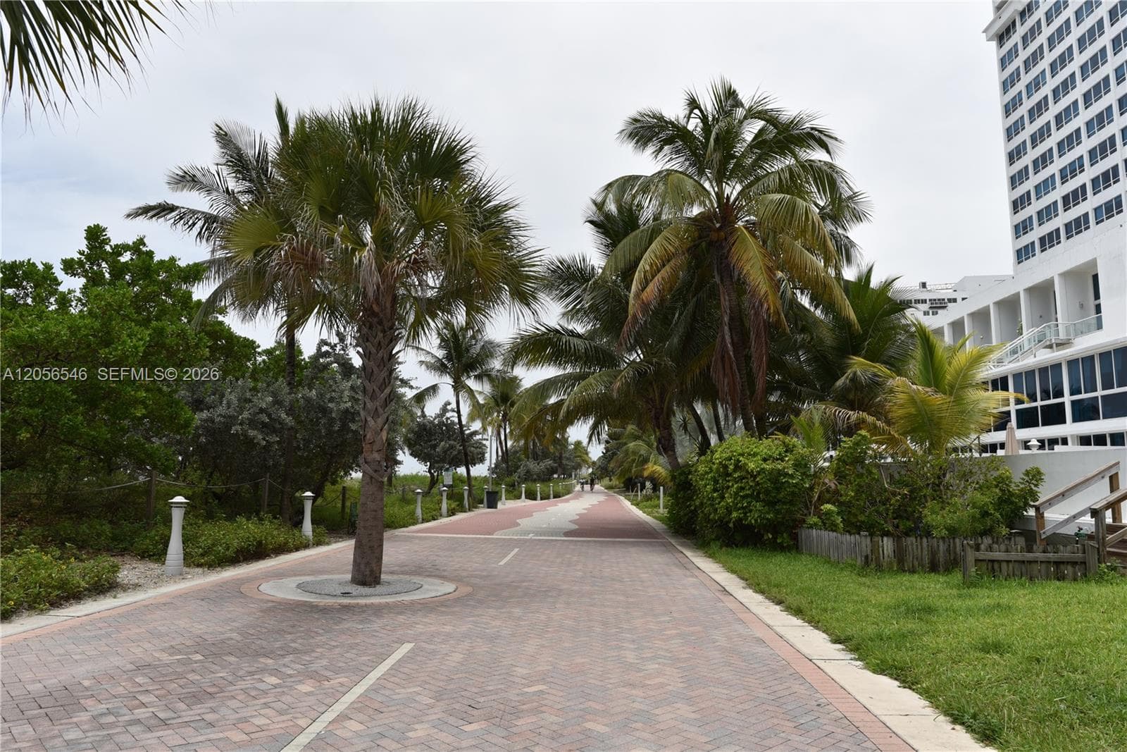 Condominium at 5555 Collins Ave # 8K, Miami Beach FL 33140