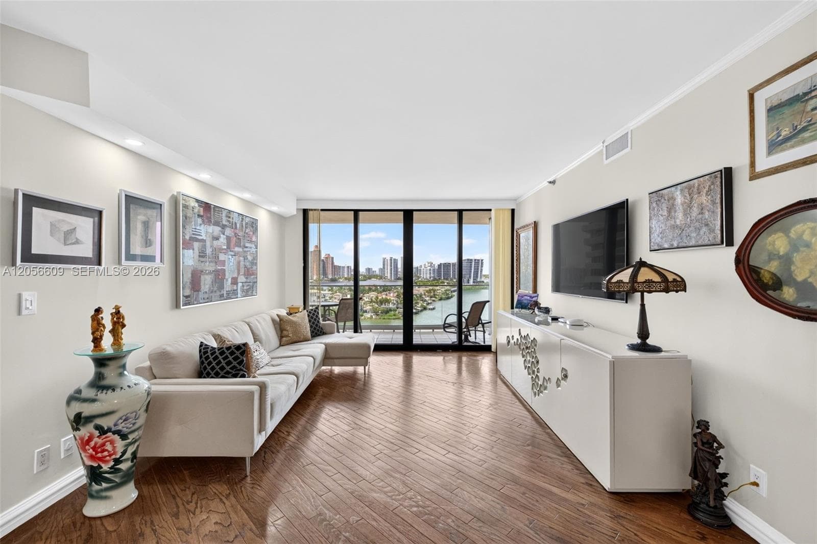 Condominium at 2800 Island Blvd # 1005, Aventura FL 33160