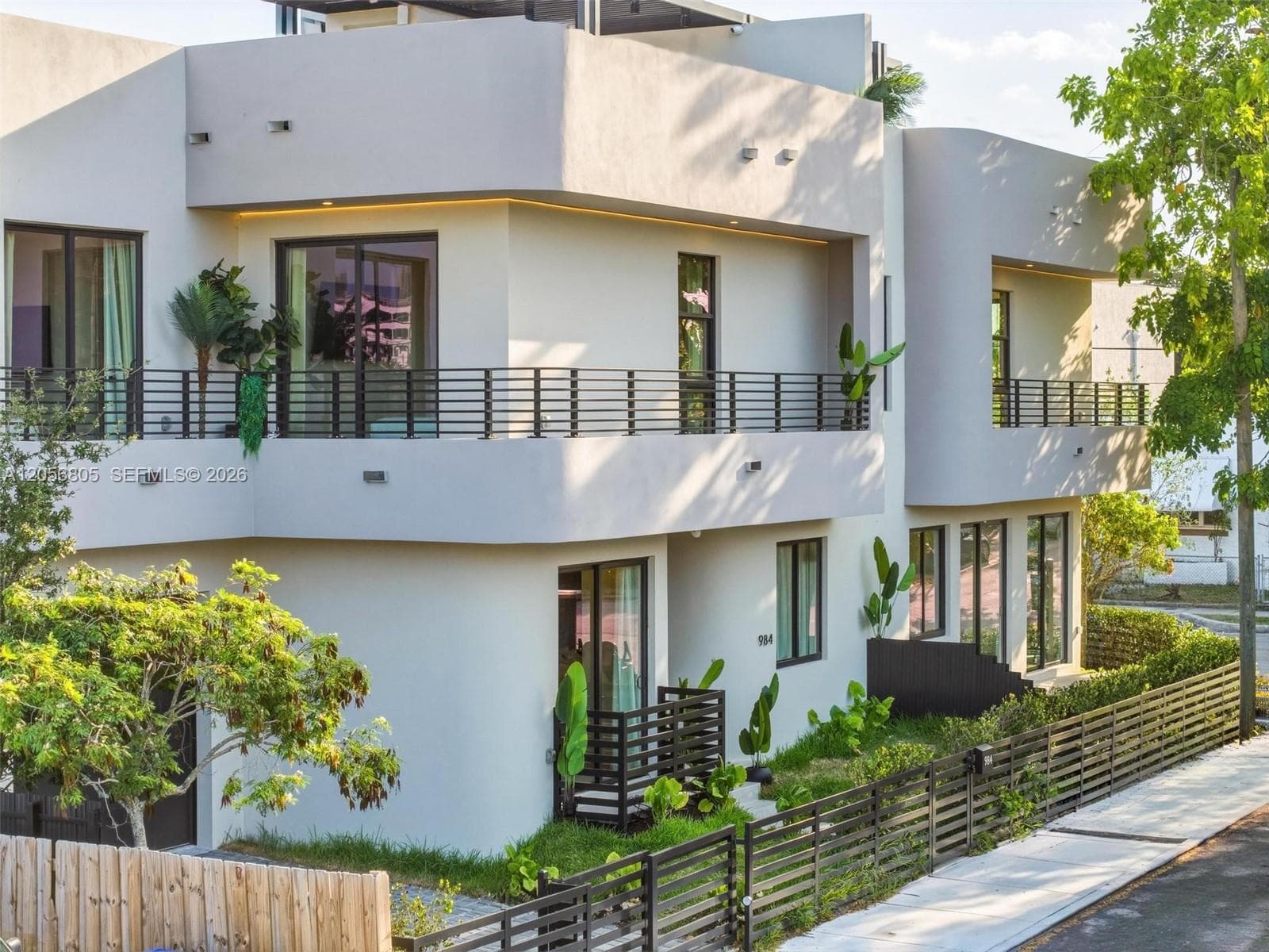 Townhouse at 984 SW 10th St # 1, Miami FL 33130