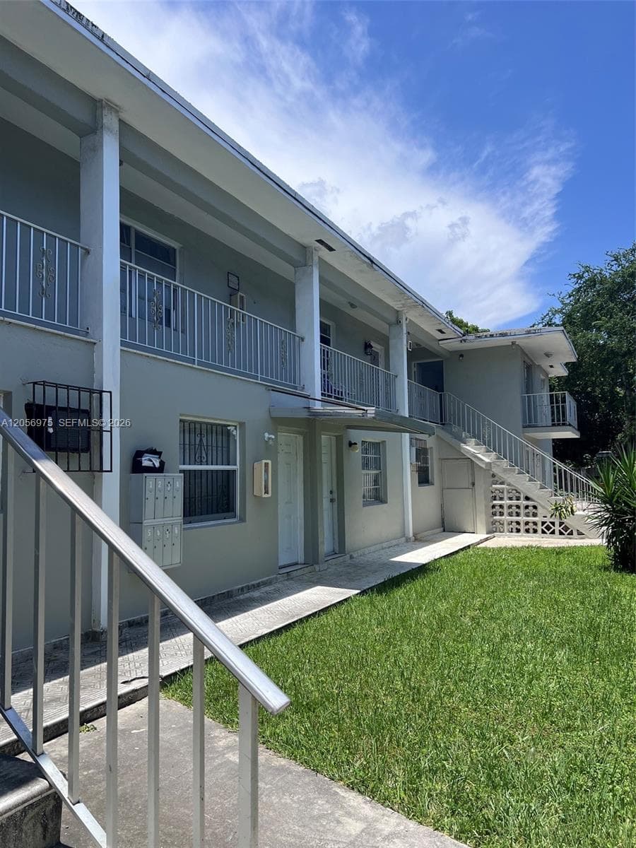 Apartment at 121 NE 80 TER # 5, Miami FL 33131