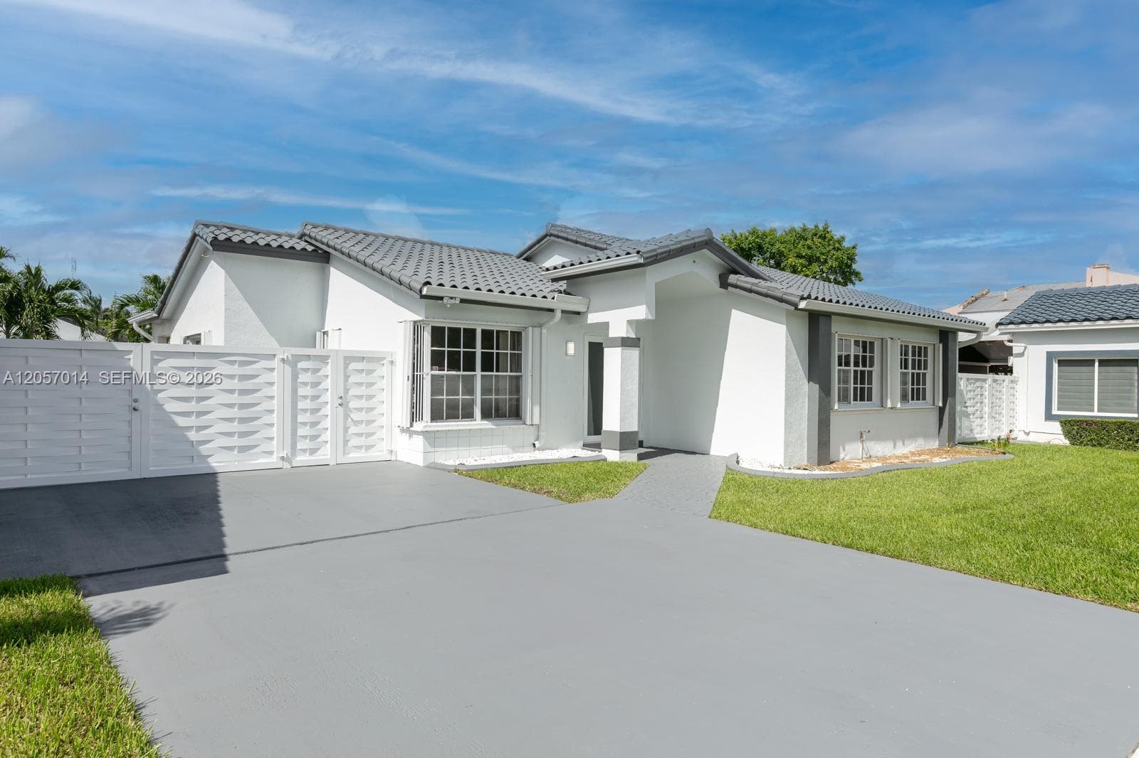 Single Family Residence at 1938 SW 137th Ct, Miami FL 33175