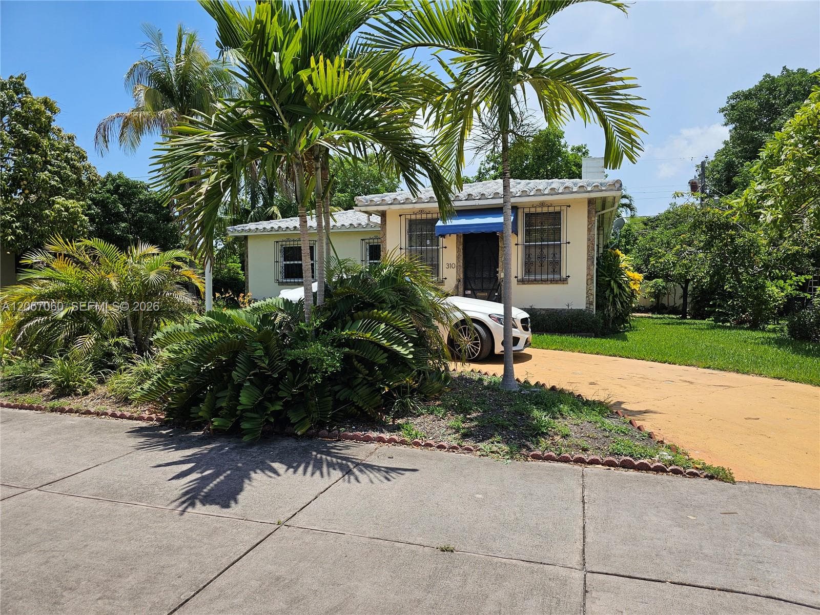Single Family Residence at 310 Ponce De Leon Blvd, Coral Gables FL 33134