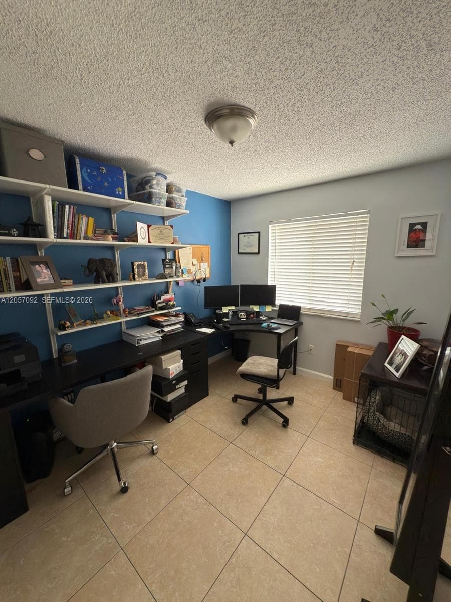 Villa at 13909 SW 172nd Ln # 13909, Miami FL 33177