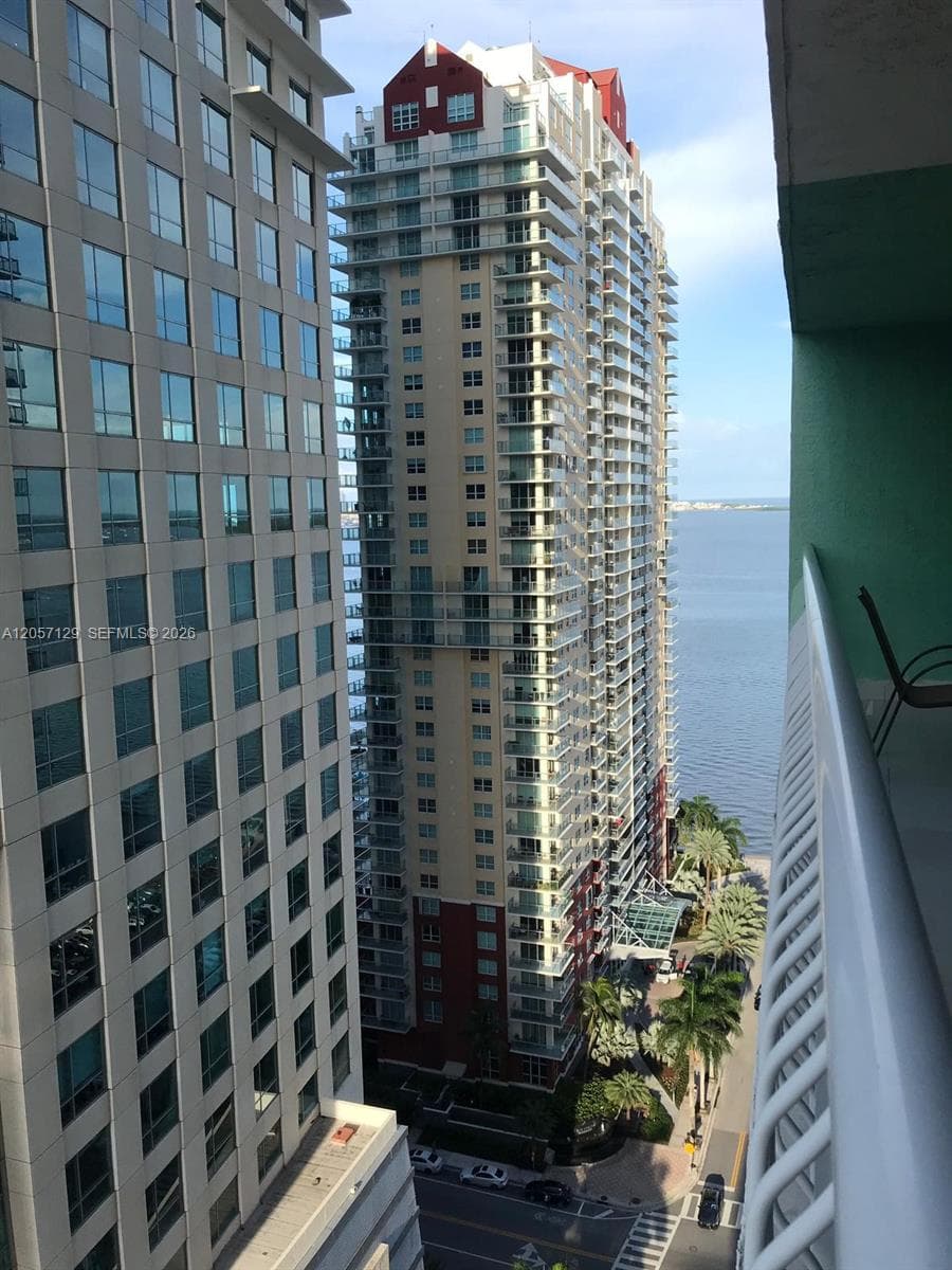 Condominium at 1200 Brickell Bay Dr # 2418, Miami FL 33131