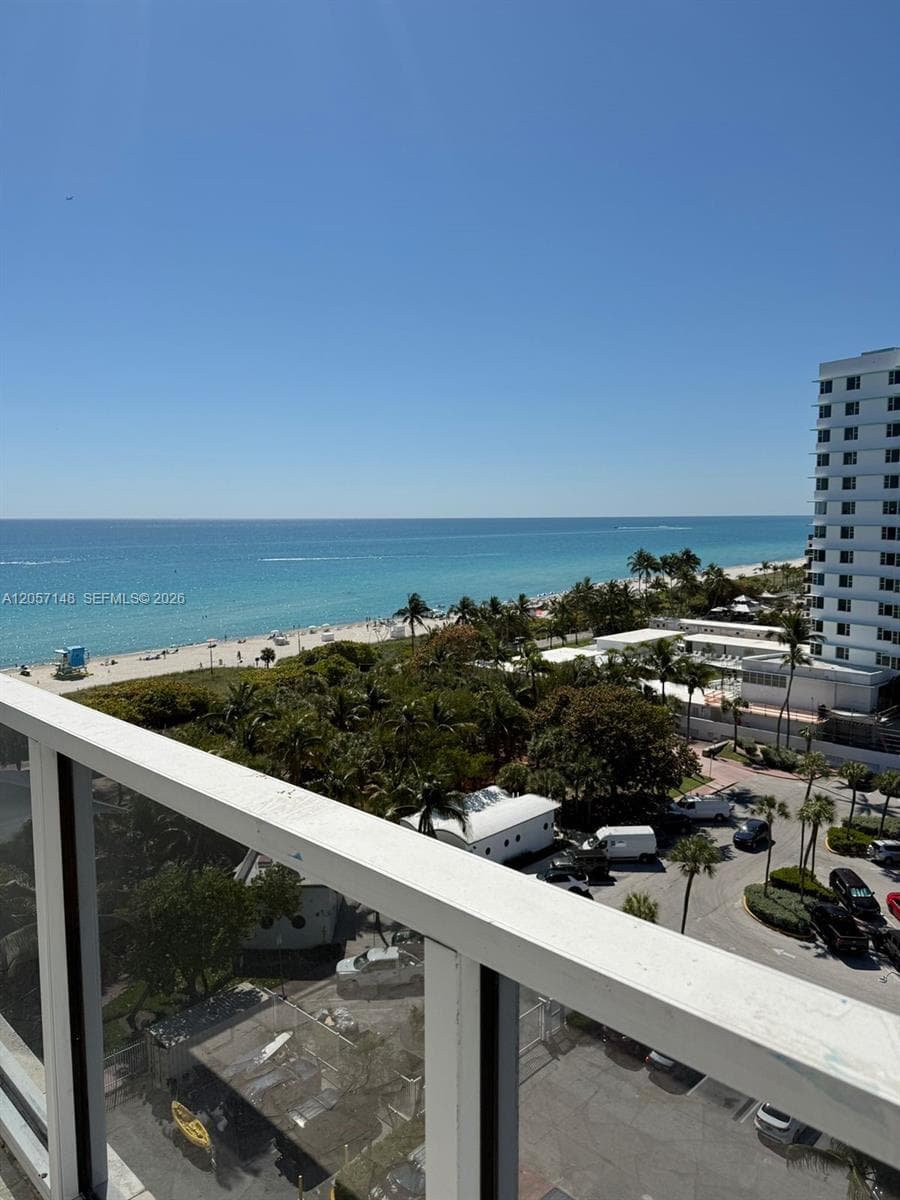 Condominium at 5313 Collins Ave # 1008, Miami Beach FL 33140