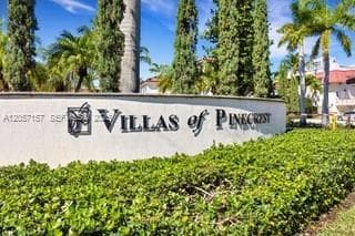 Townhouse at 6709 N Kendall Dr # 219, Pinecrest FL 33156