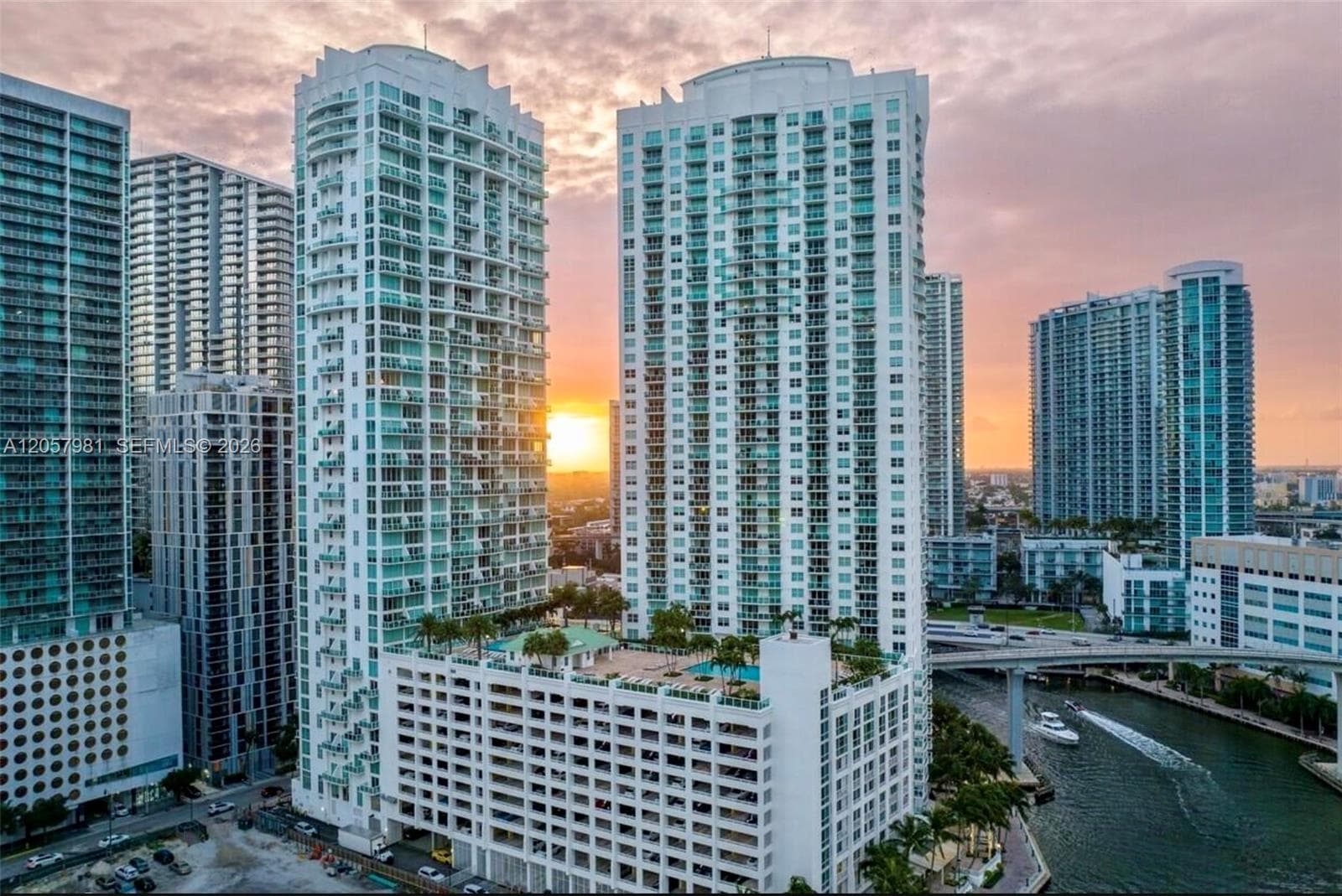 Condominium at 41 SE 5th St # 2407, Miami FL 33131