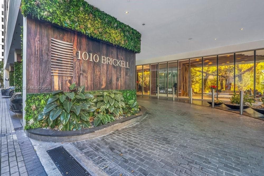Condominium at 1010 Brickell Ave # 1810, Miami FL 33131