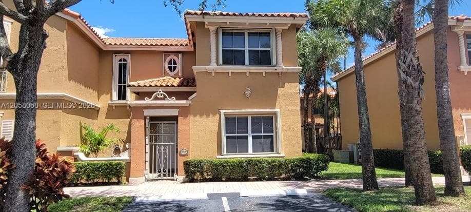 Townhouse at 8545 NW 140th St # 1101, Miami Lakes FL 33016