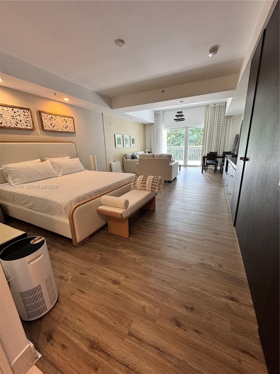 Condominium at 5300 NW 87th Ave # 911, Doral FL 33178