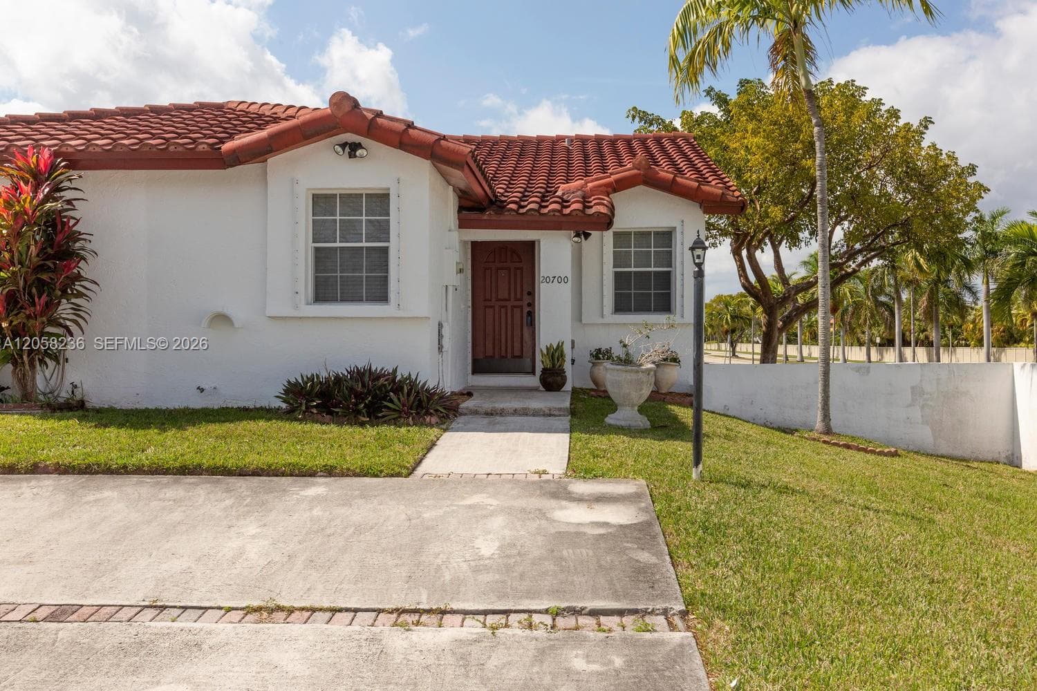 Townhouse at 20700 SW 81st Ave, Cutler Bay FL 33189