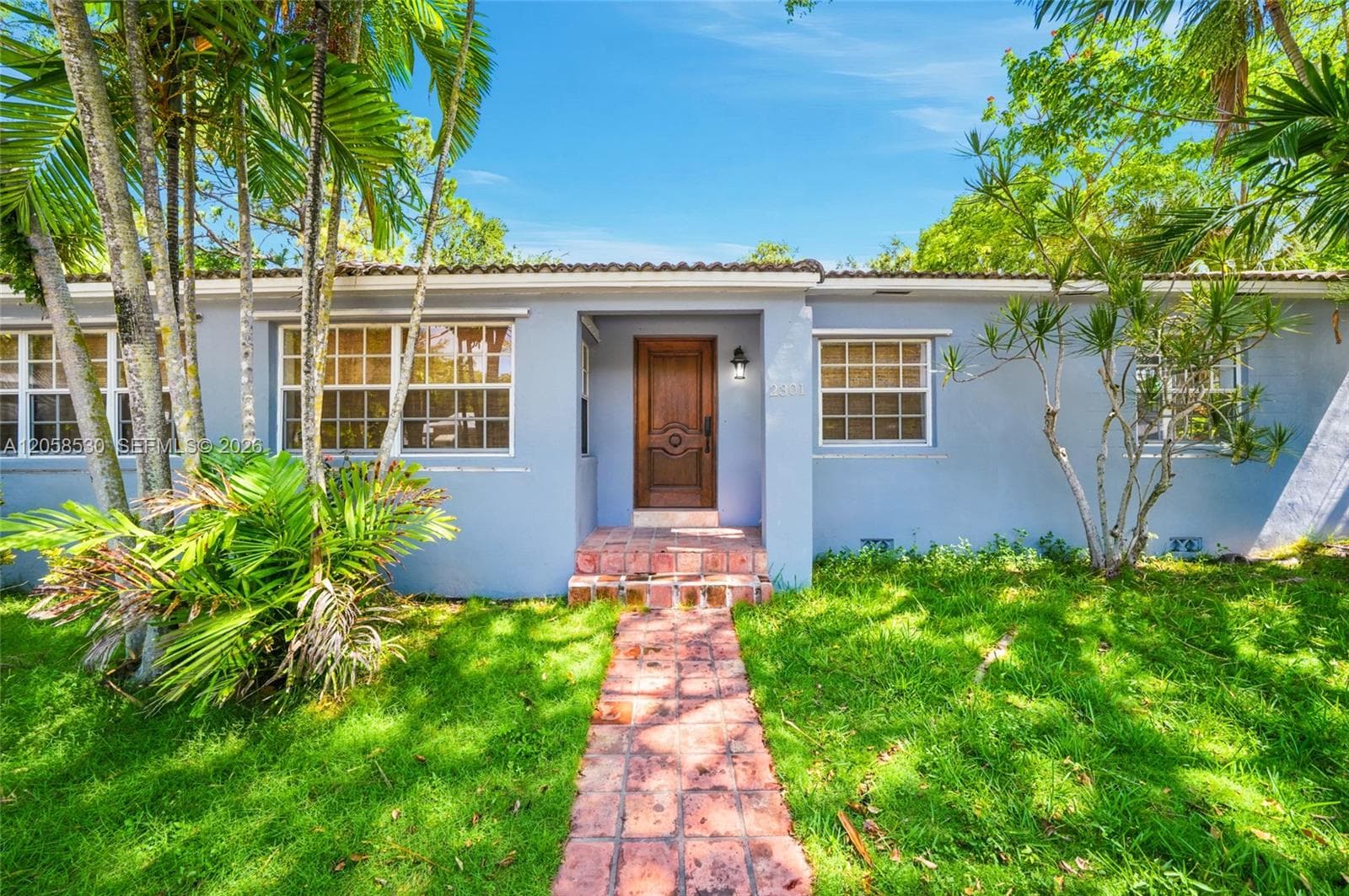 Single Family Residence at 2301 Tequesta Ln # 2301, Miami FL 33133