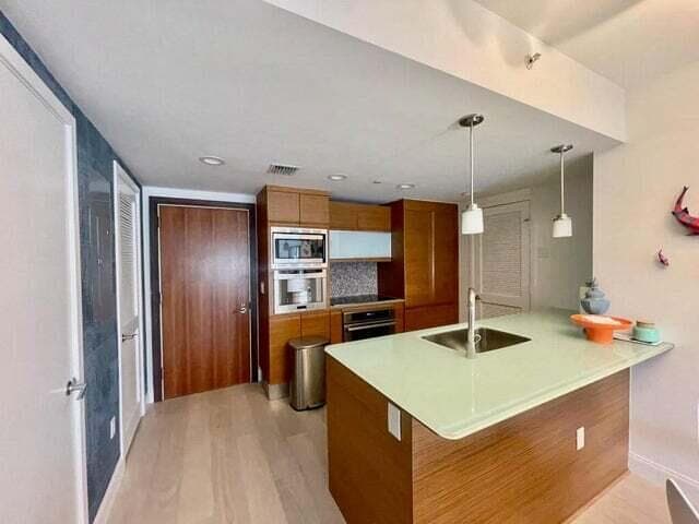 Condominium at 5875 COLLINS Avenue # 1606, Miami Beach FL 33140