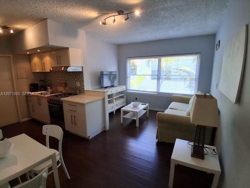 Condominium at 1555 Pennsylvania Ave # 203, Miami Beach FL 33139