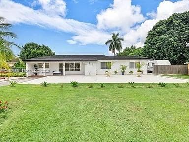 Single Family Residence at 28835 SW 162nd Ave # 28835, Homestead FL 33033
