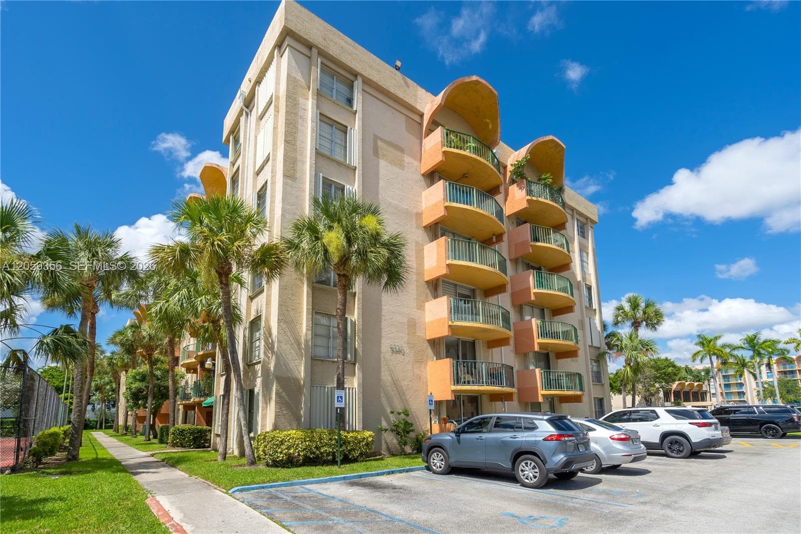Condominium at 9320 Fontainebleau Blvd # 214, Miami FL 33172