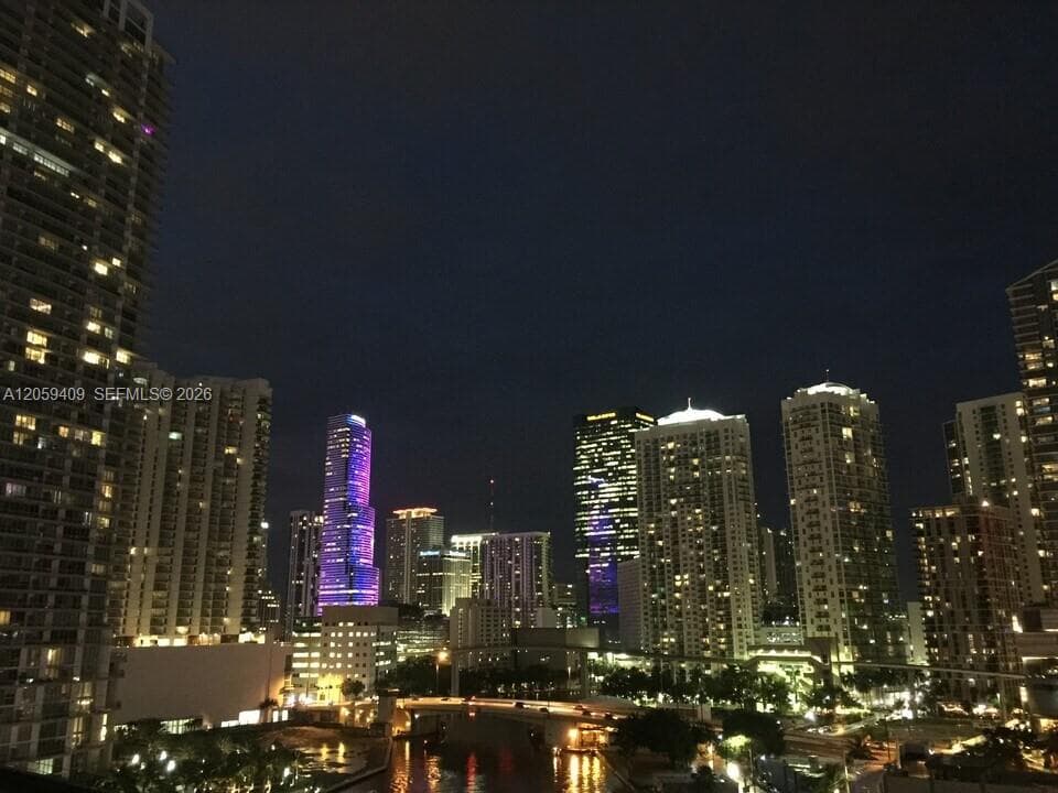 Condominium at 690 SW 1st Ct # 1220, Miami FL 33130