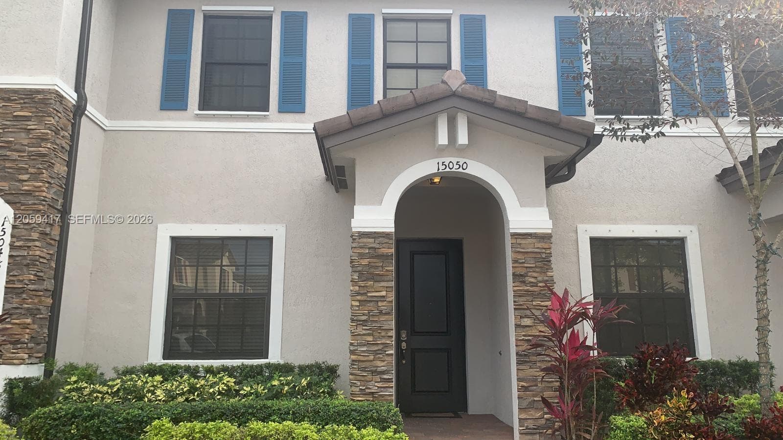 Townhouse at 15050 SW 116th St, Miami FL 33196
