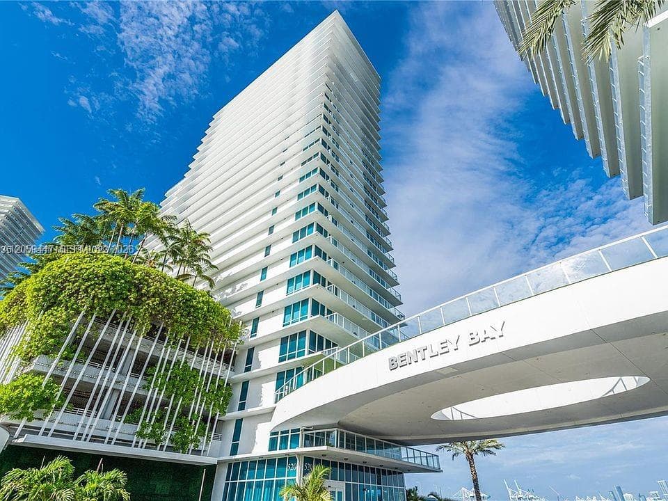 Condominium at 540 West Ave # 1013, Miami Beach FL 33139