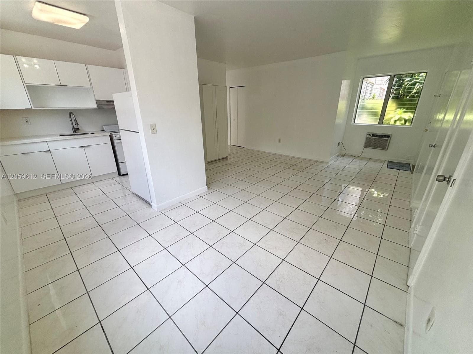 Apartment at 31 Navarre Ave # 9, Coral Gables FL 33134