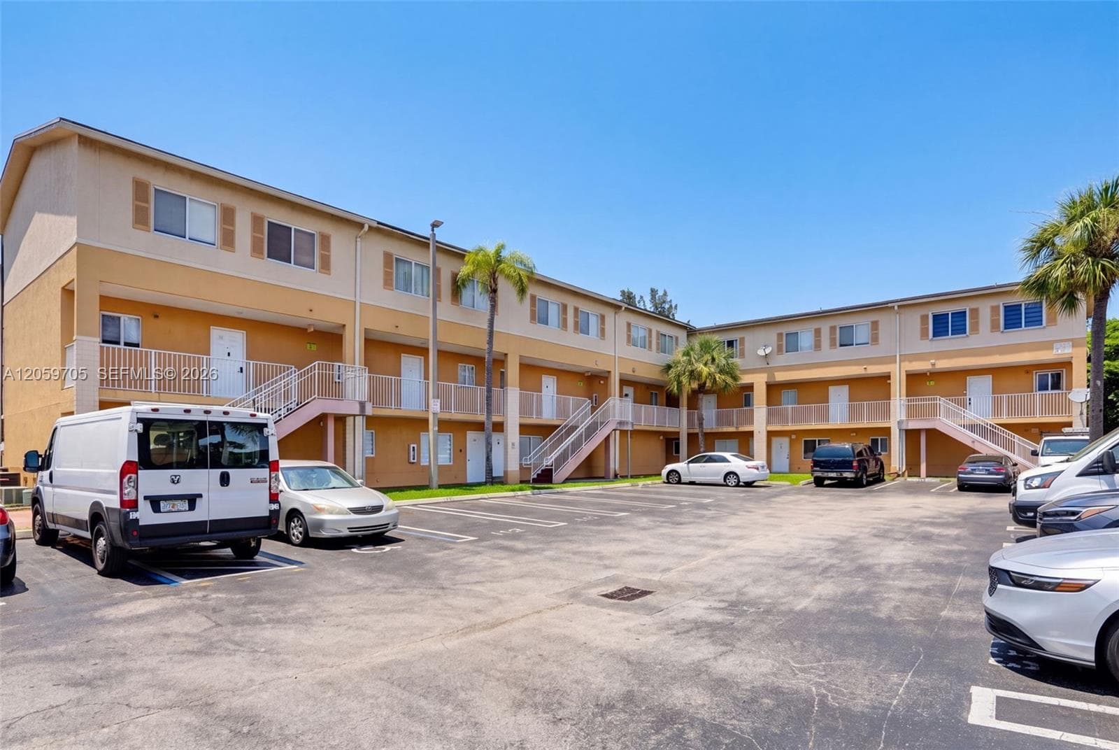 Condominium at 6225 KENDALE LAKES CIR # 253, Miami FL 33183