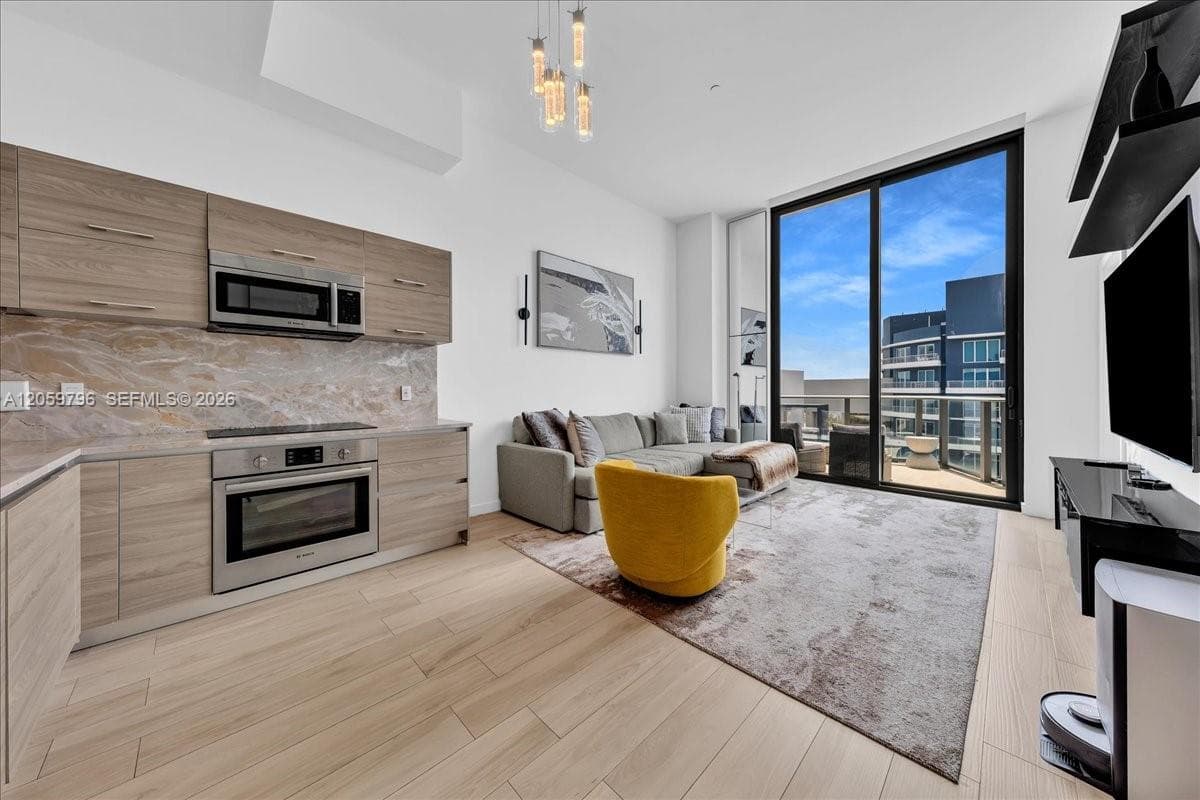 Condominium at 1300 S Miami Ave, Miami FL 33130