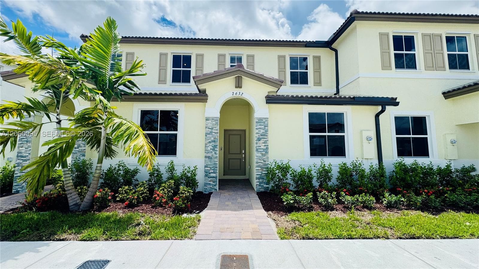 Townhouse at 2632 SE 27th Dr, Homestead FL 33035