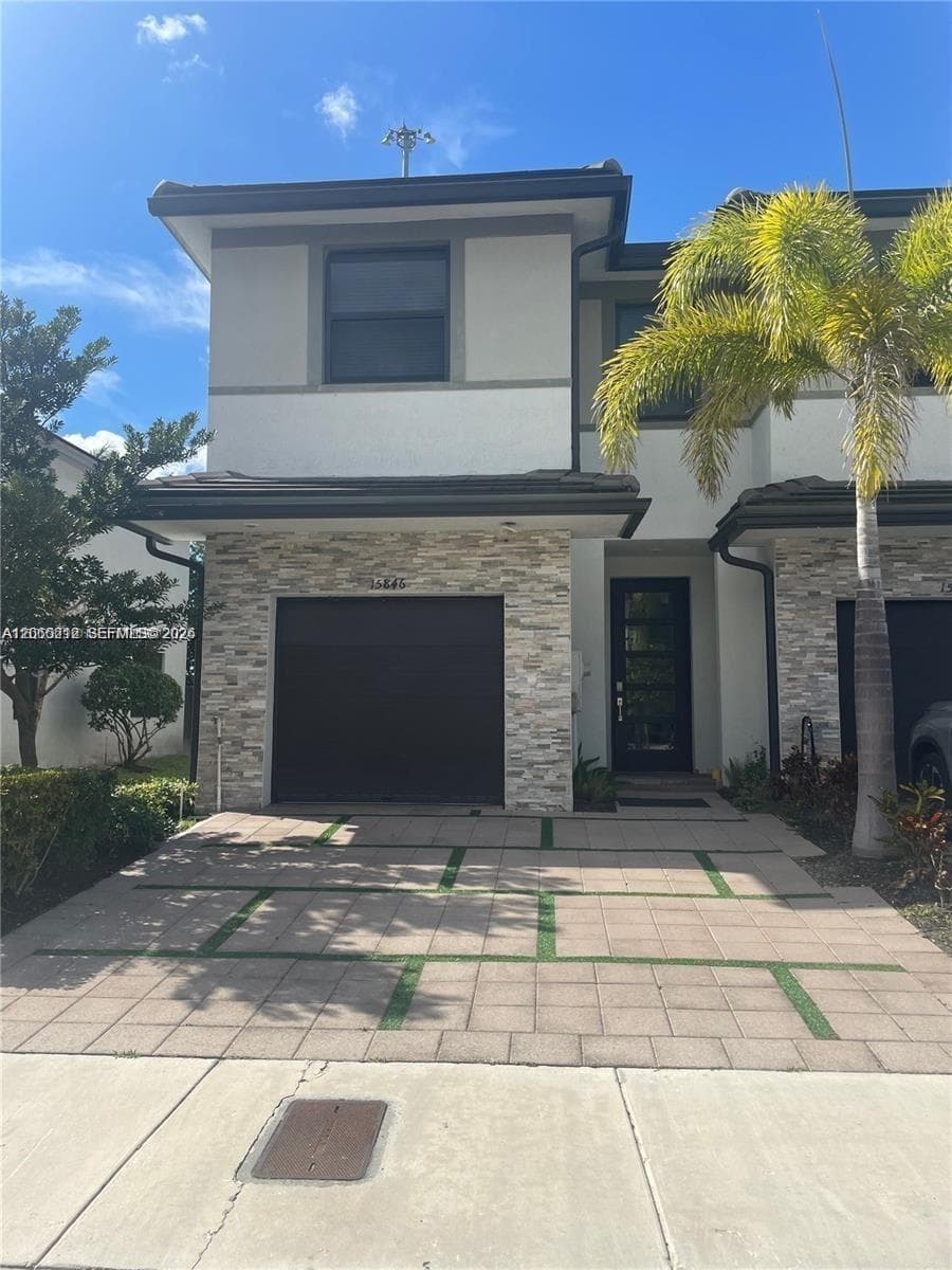 Townhouse at 15846 NW 91st Ct # 0, Miami Lakes FL 33018