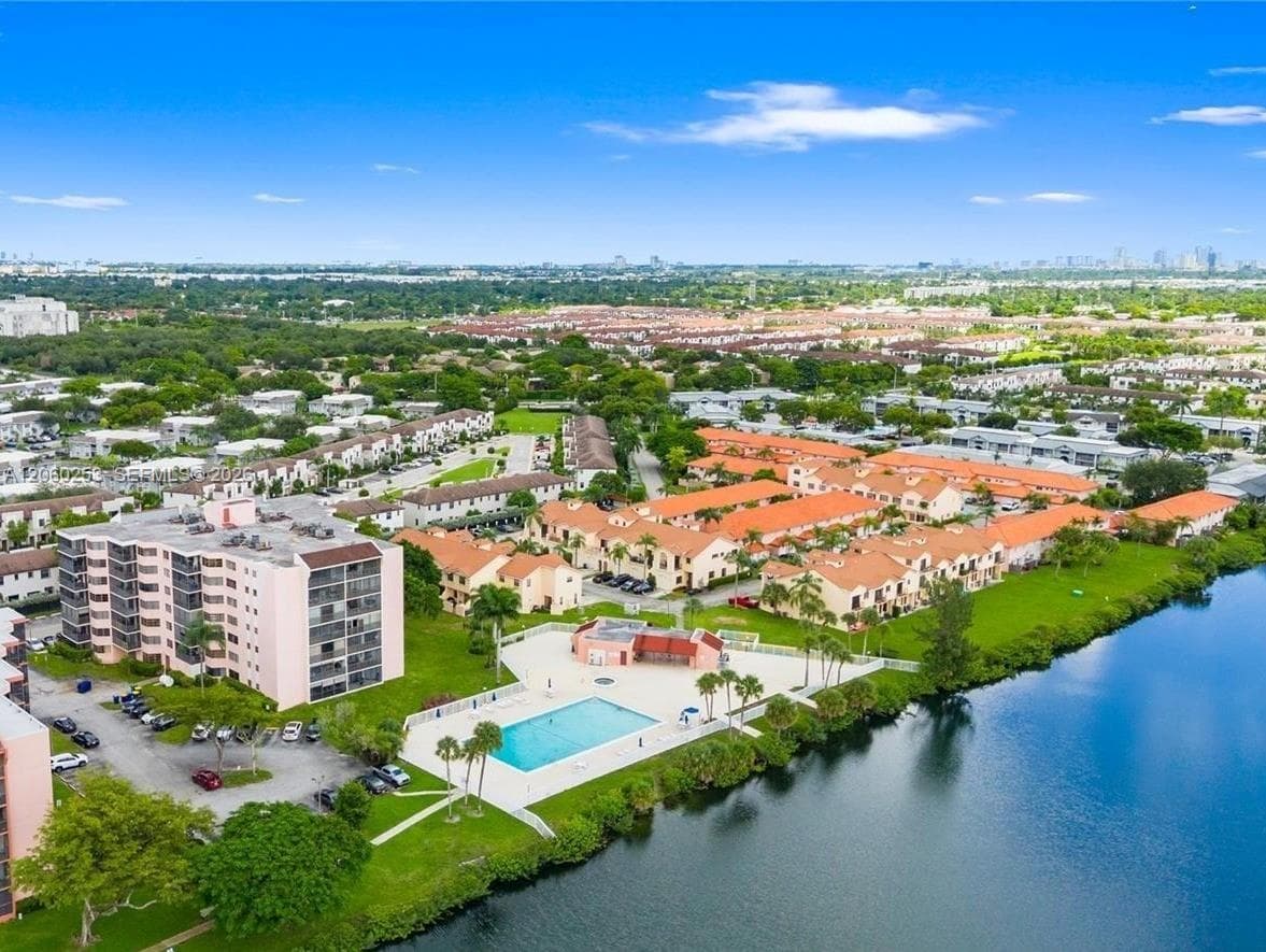 Condominium at 20860 San Simeon Way # 6, Miami FL 33179
