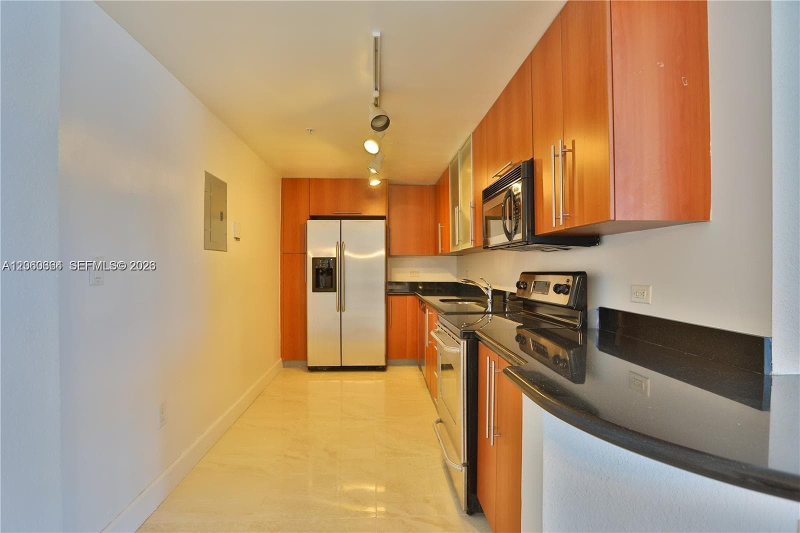 Condominium at 7501 E Treasure Dr # 4K, North Bay Village FL 33141