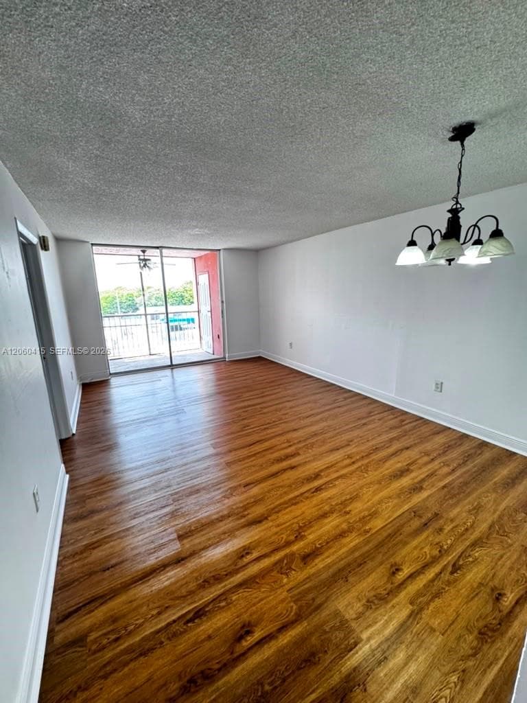 Condominium at Miami, FL, 33157