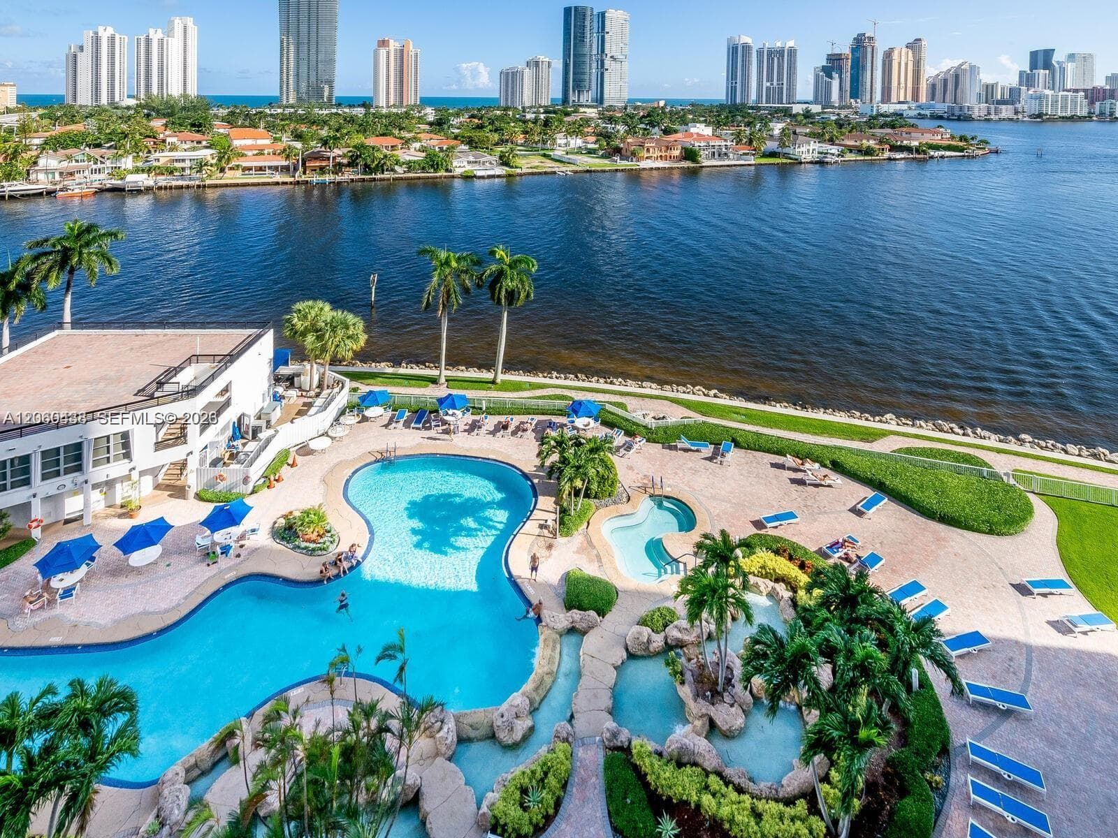 Condominium at 19101 NE 36th Ct # 1811, Aventura FL 33180