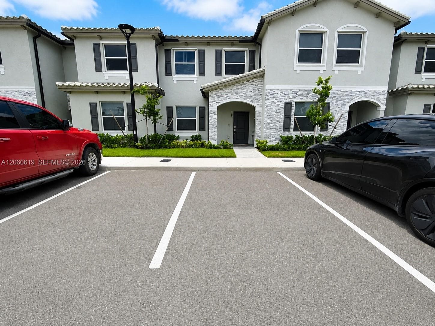 Townhouse at 126 SE 11th Ct, Florida City FL 33034
