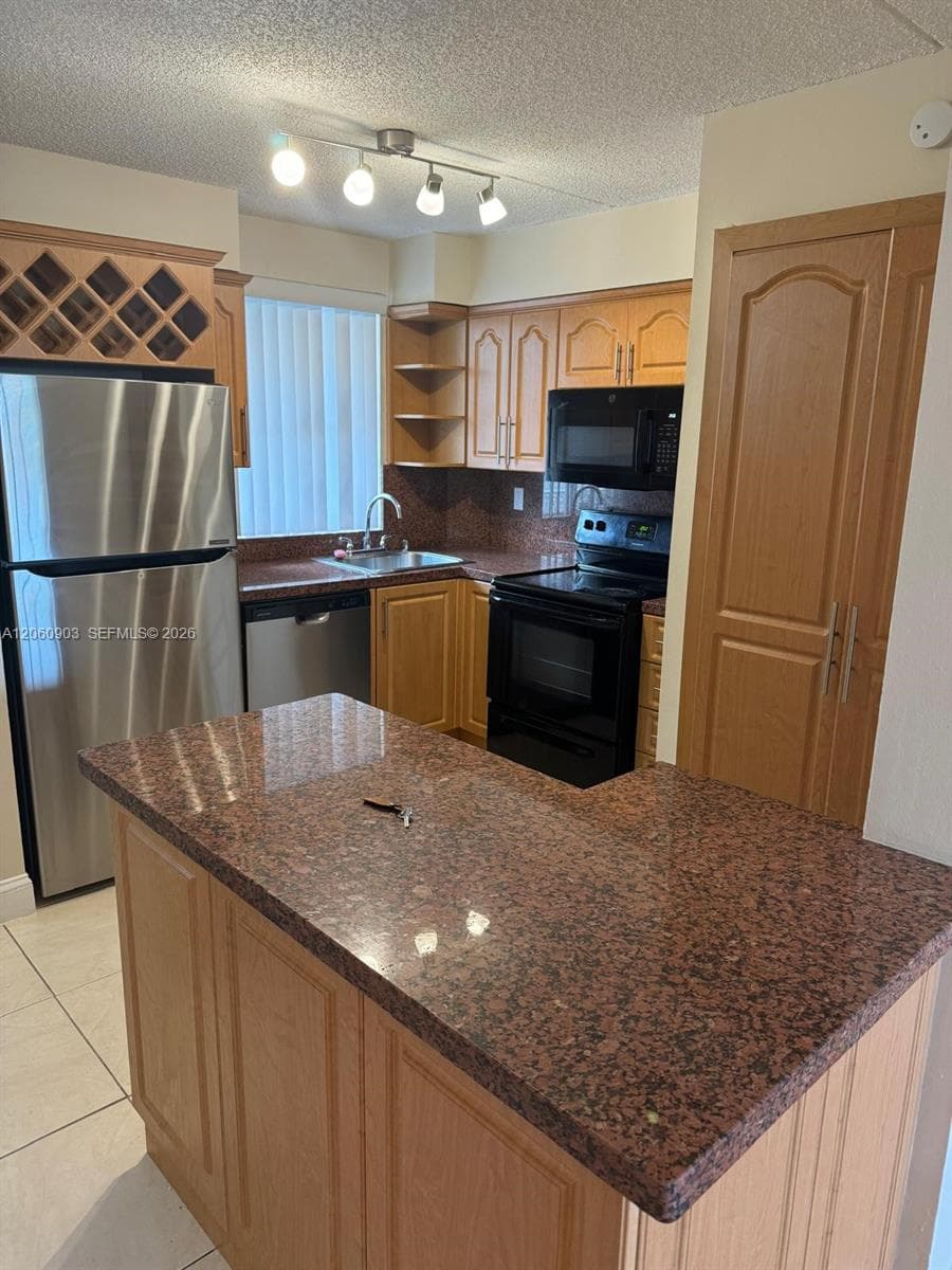 Condominium at 6045 NW 186th St # 309, Hialeah FL 33015