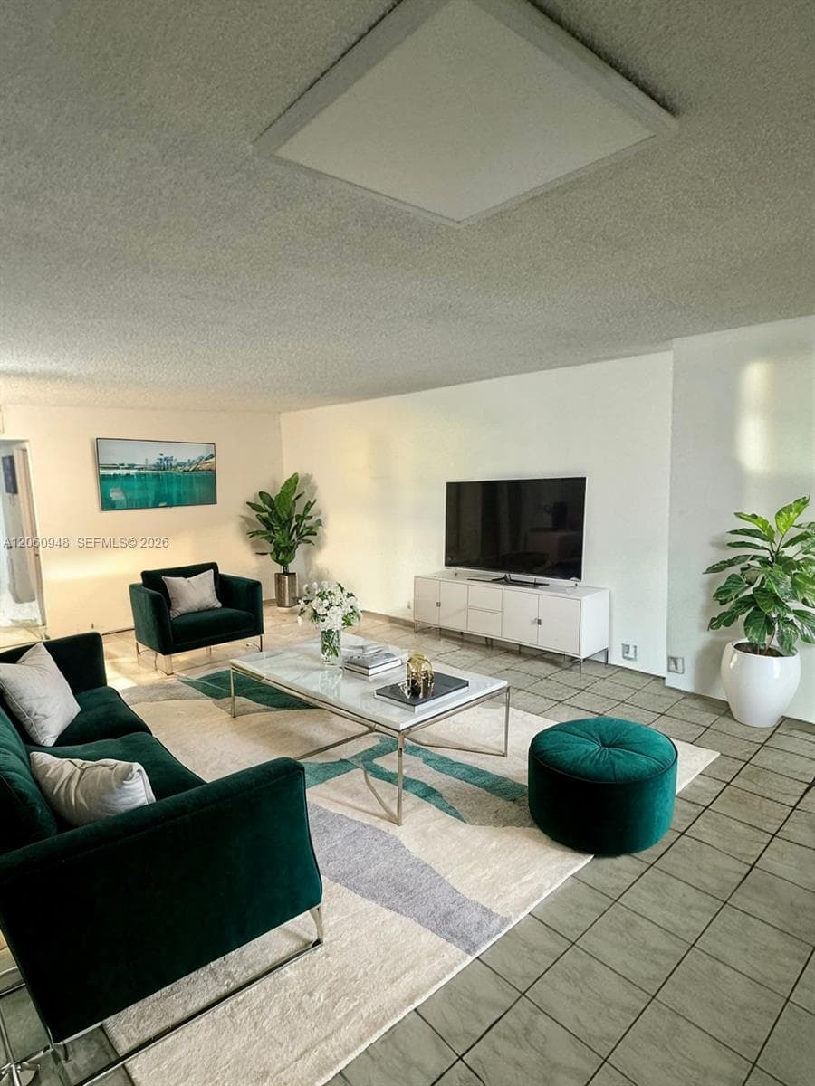 Condominium at 920 NE 199th St # 3J, Miami FL 33179